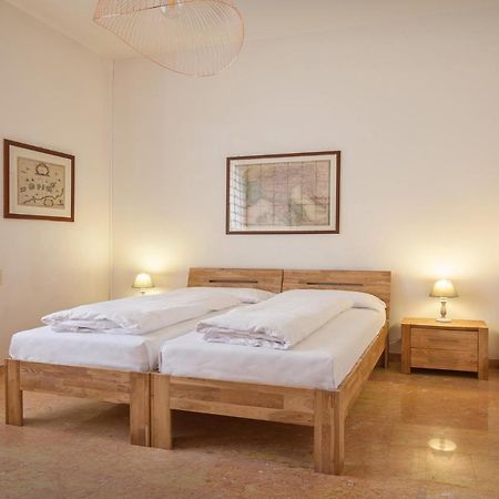 Villa Francesca-Grande Appartamento In Riva Al Lago ブレンゾーネ エクステリア 写真