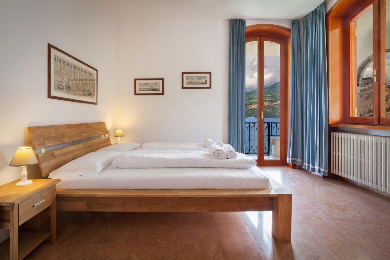Villa Francesca-Grande Appartamento In Riva Al Lago ブレンゾーネ エクステリア 写真