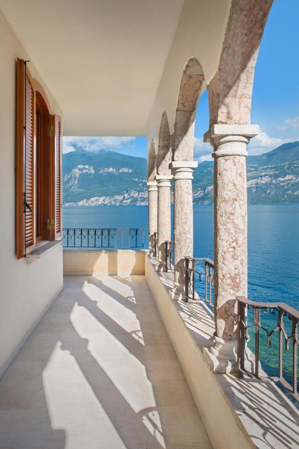 Villa Francesca-Grande Appartamento In Riva Al Lago ブレンゾーネ エクステリア 写真