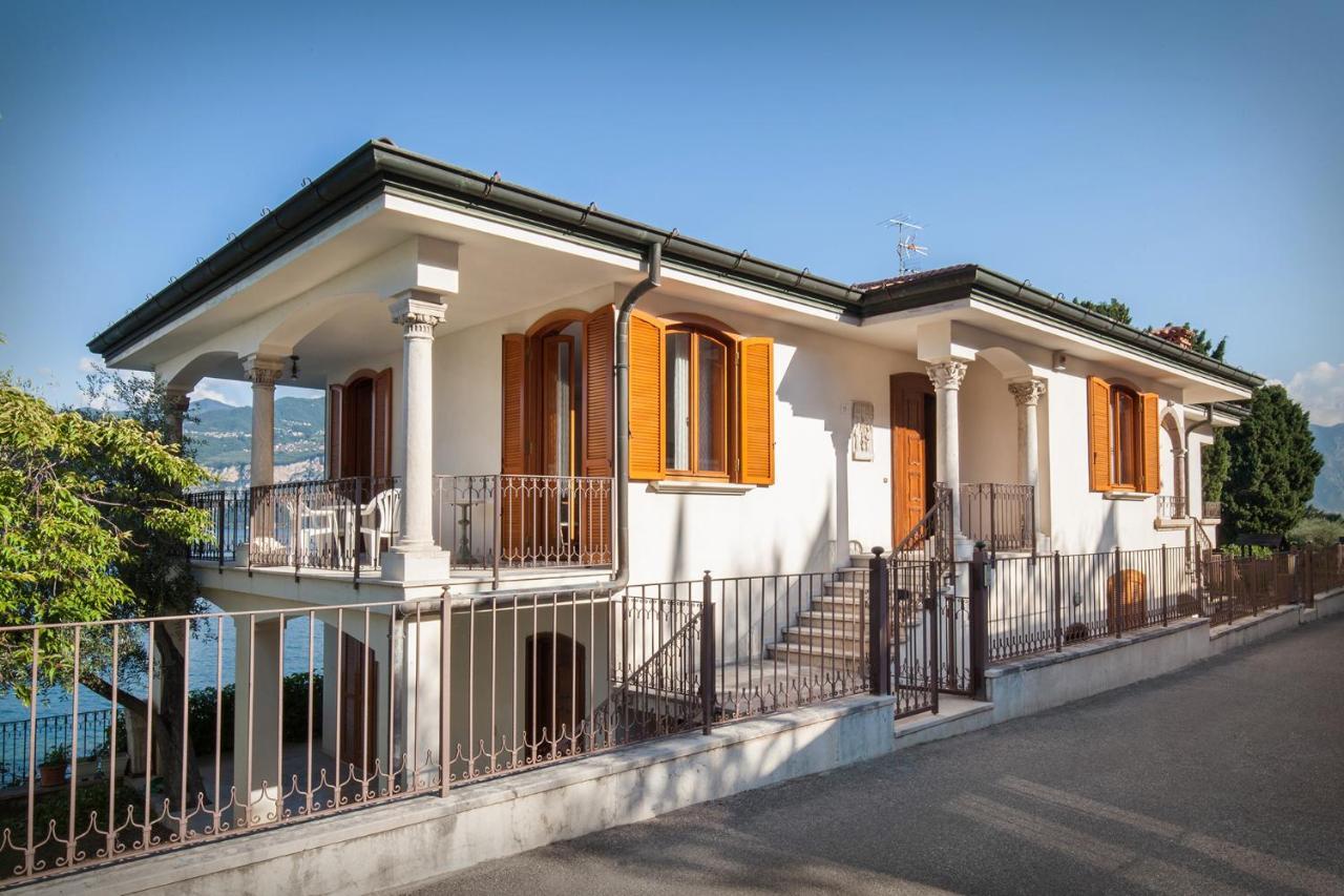 Villa Francesca-Grande Appartamento In Riva Al Lago ブレンゾーネ エクステリア 写真