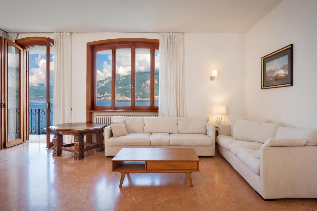 Villa Francesca-Grande Appartamento In Riva Al Lago ブレンゾーネ エクステリア 写真
