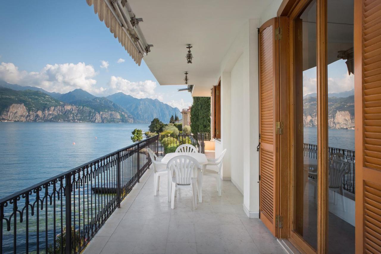 Villa Francesca-Grande Appartamento In Riva Al Lago ブレンゾーネ エクステリア 写真
